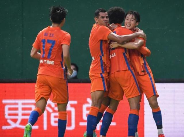 乐鱼官网-史上第二！12轮缔造泰山不可逾越 领跑等于夺冠吗？